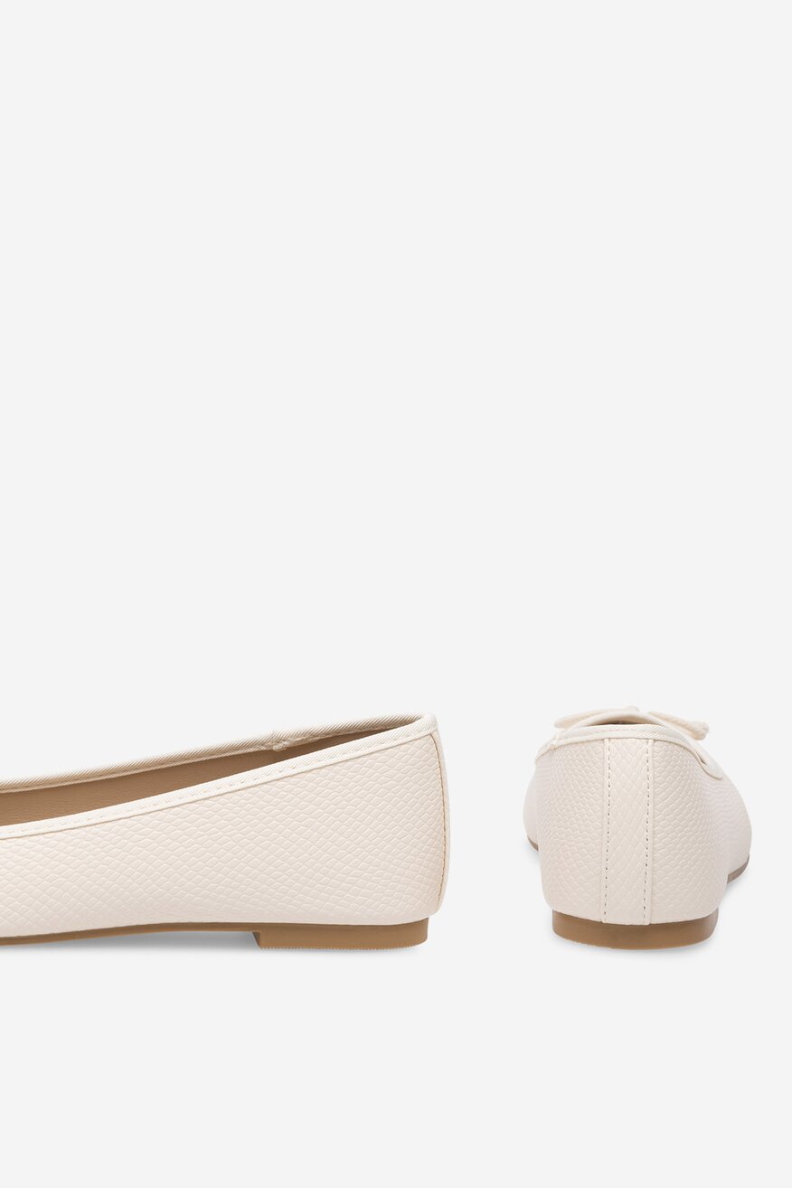 
                Балетки Jenny Fairy БЕЖЕВИЙ - 5905588487579