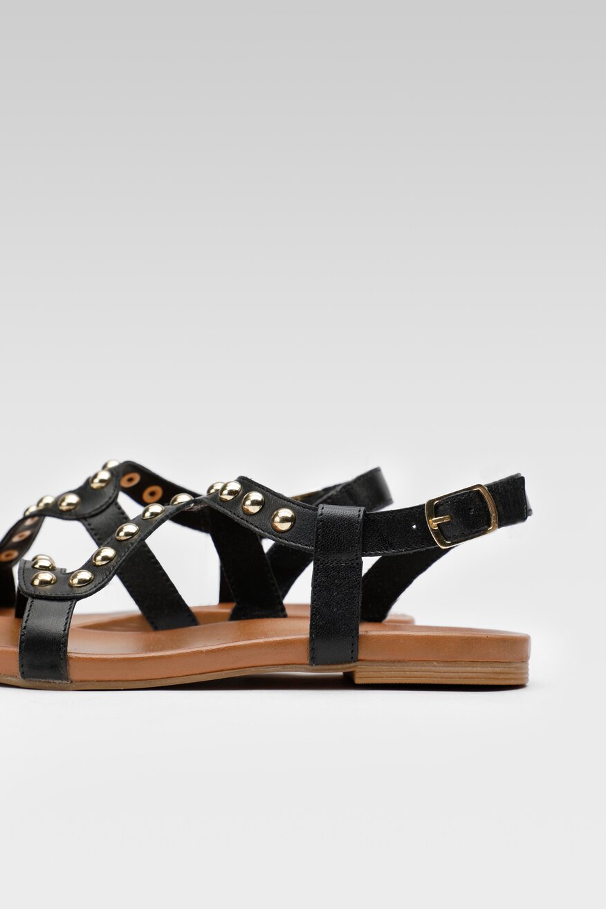 
                Lasocki - Sandały skórzane z ćwiekami - 5904248658908