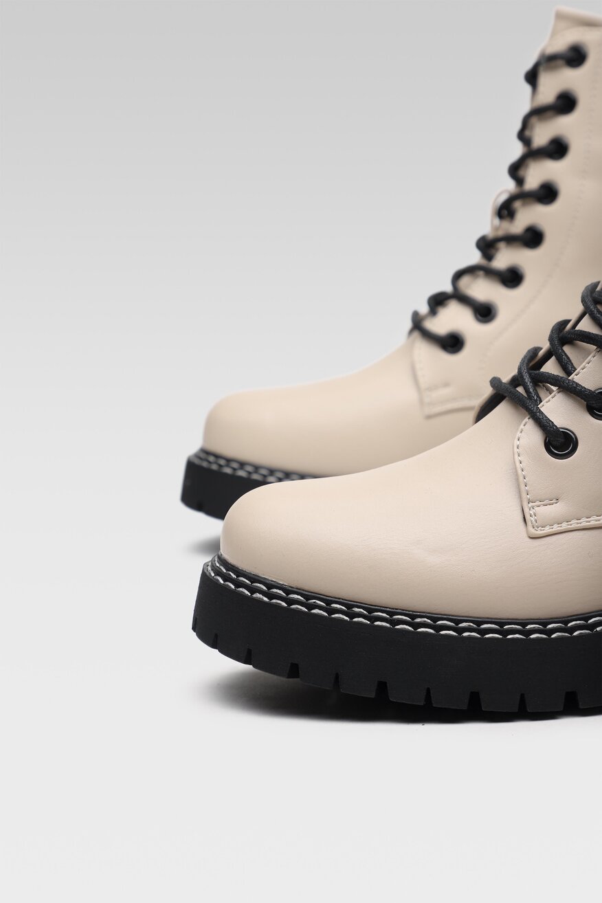 
                Боти Jenny Fairy БЕЖОВ - 5903698796123