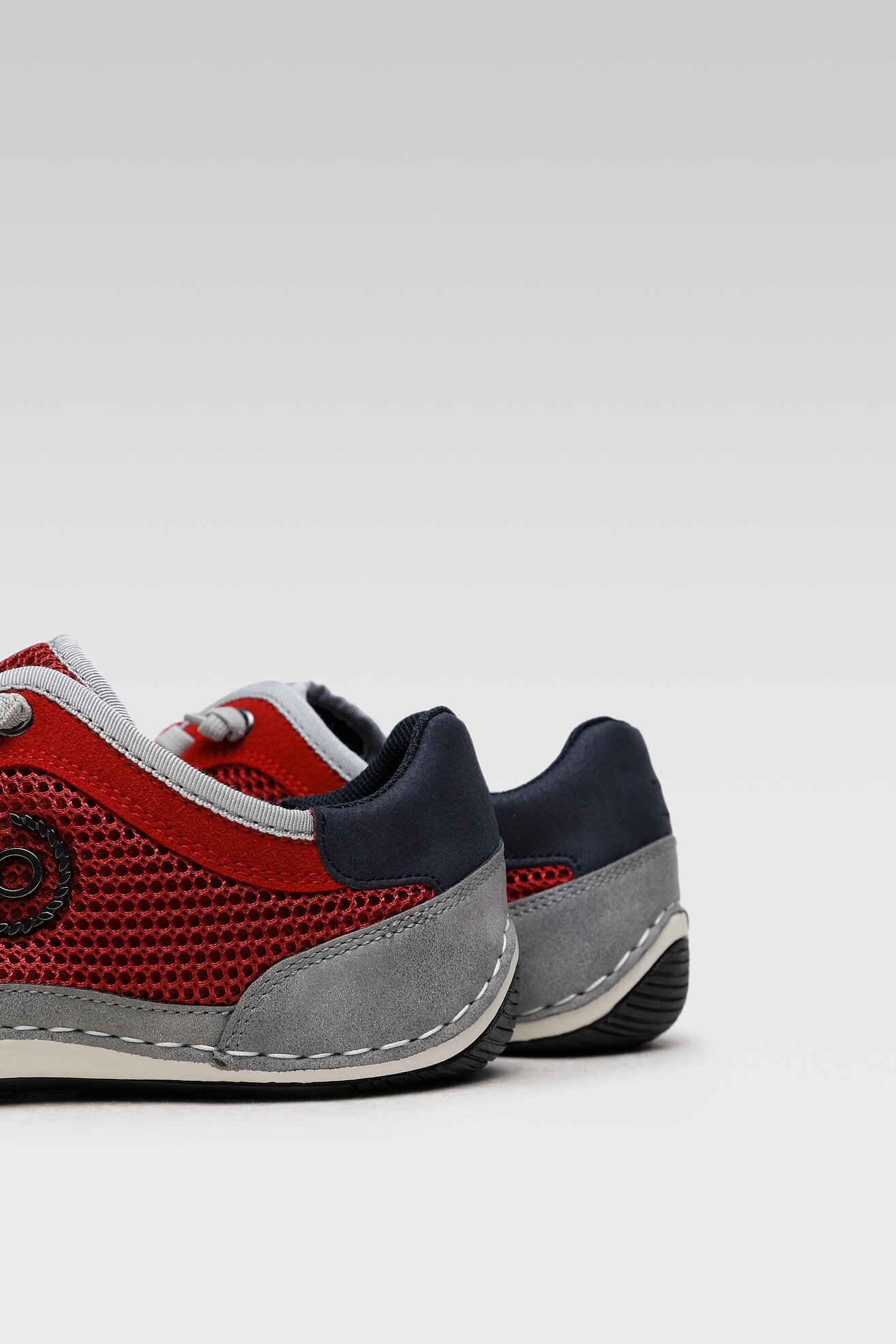 Półbuty Bugatti 325-89703-5000-3000 Czerwony