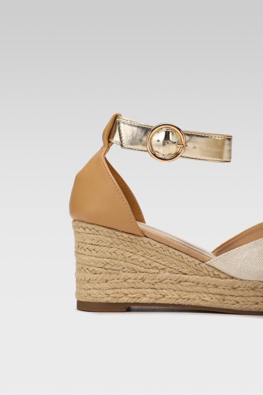 
                DeeZee - Espadryle na koturnie z platformą boho - 5903698566412