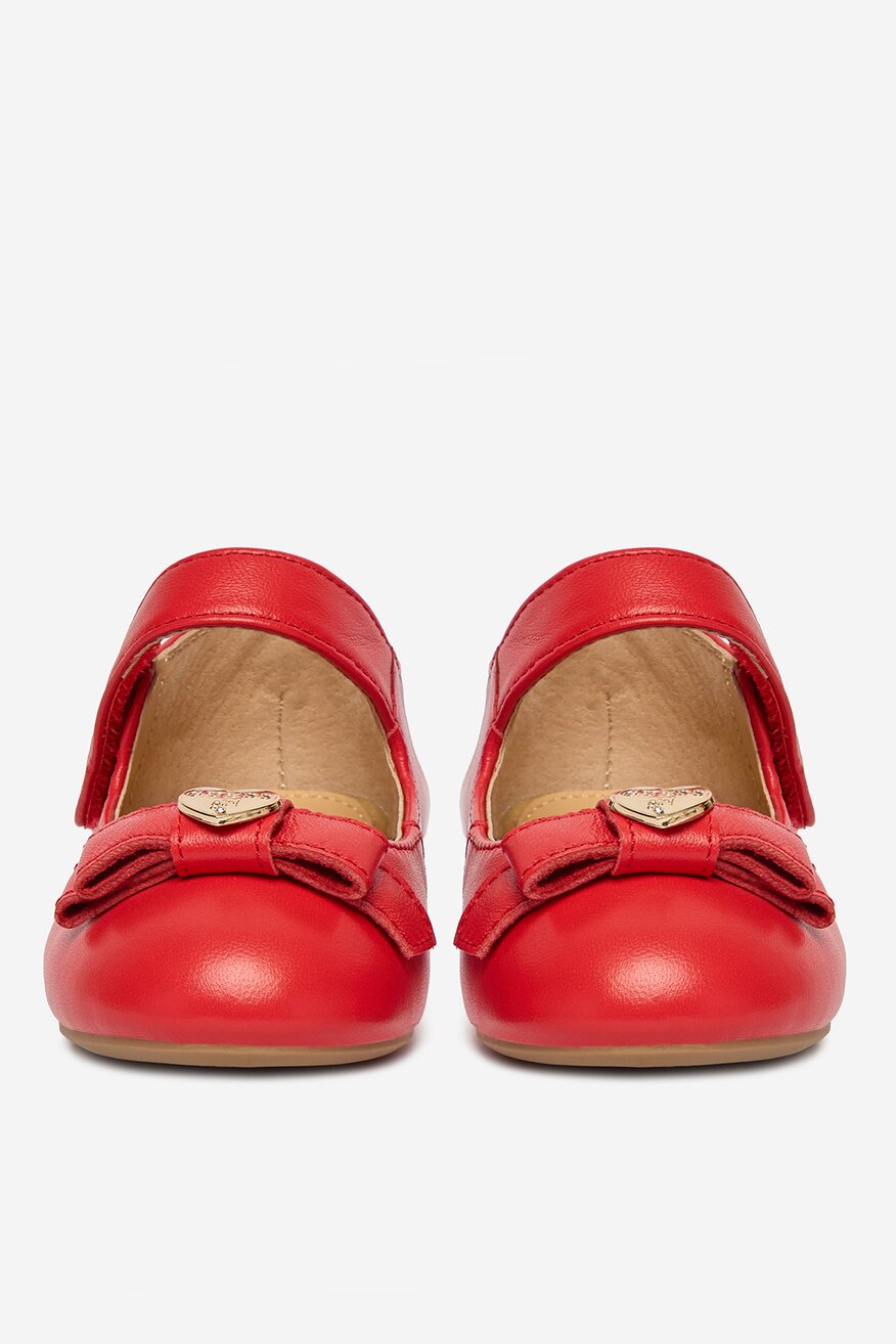 
                Балерина GUESS ЧЕРВЕН - 5906751903230