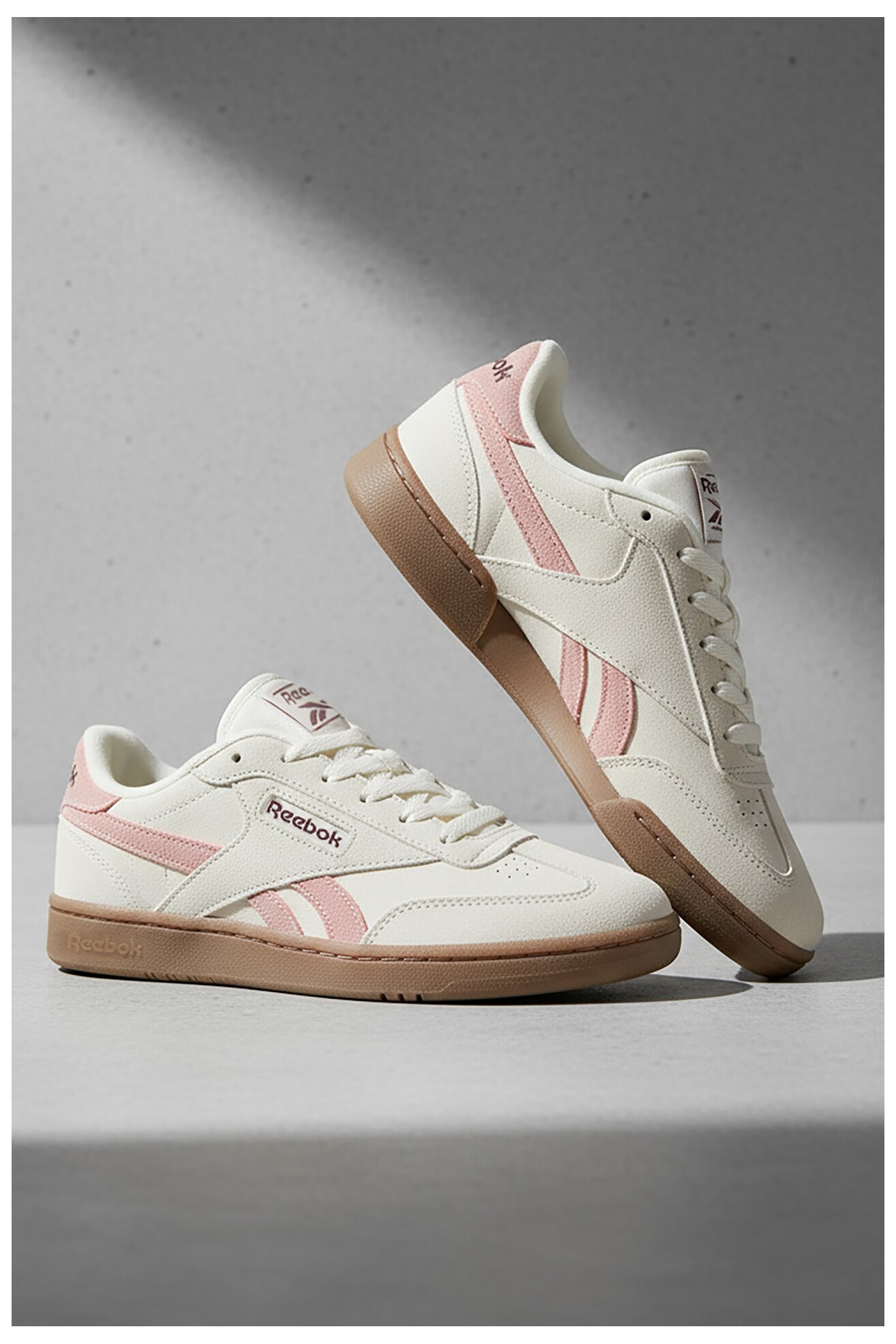 Кросівки спортивні Reebok CEO-FORTE LOUNGER AR30252W-CQR КРЕМОВИЙ