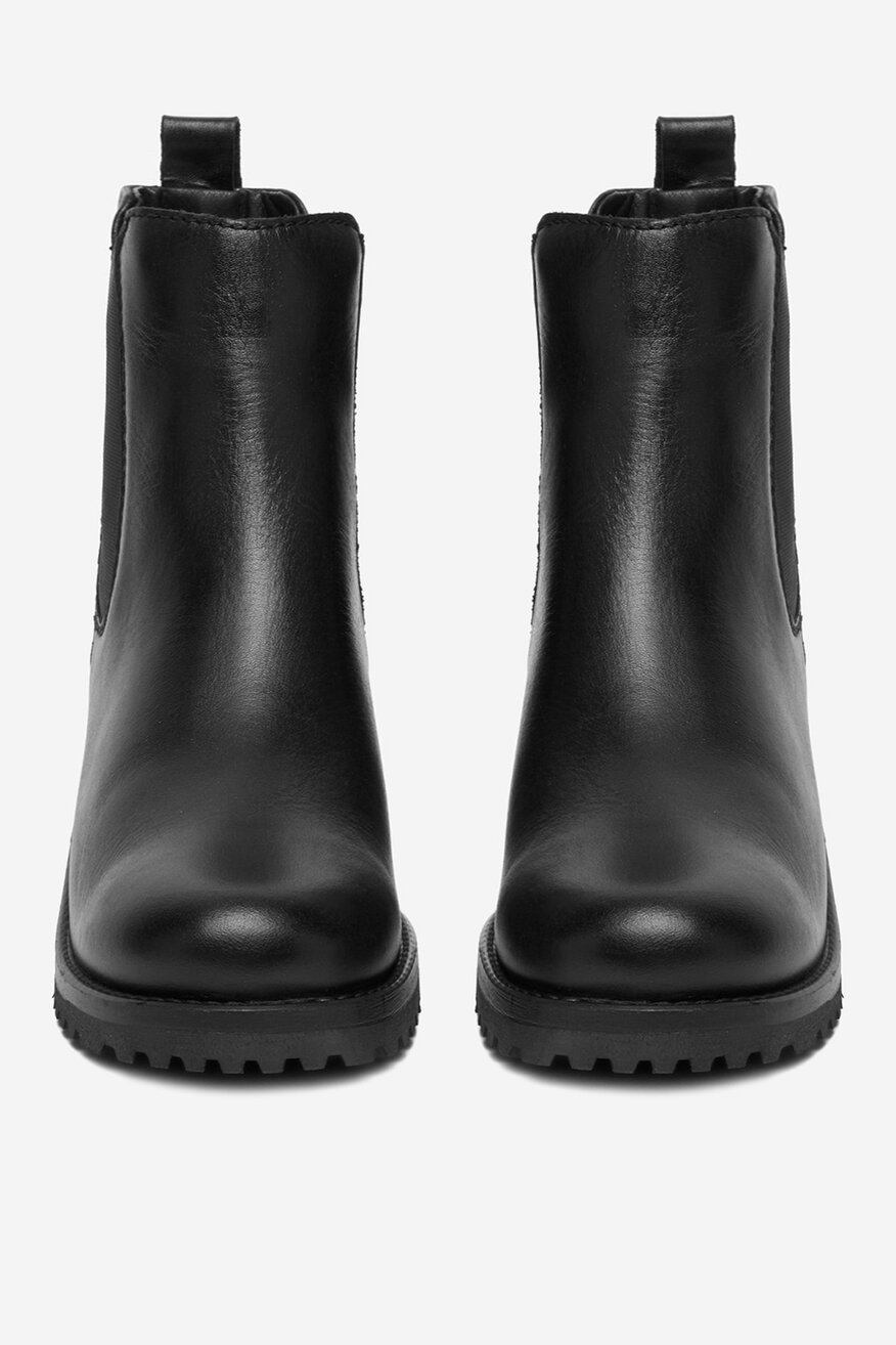 
                Kratke čizme Lasocki CRNA - 5906751391839