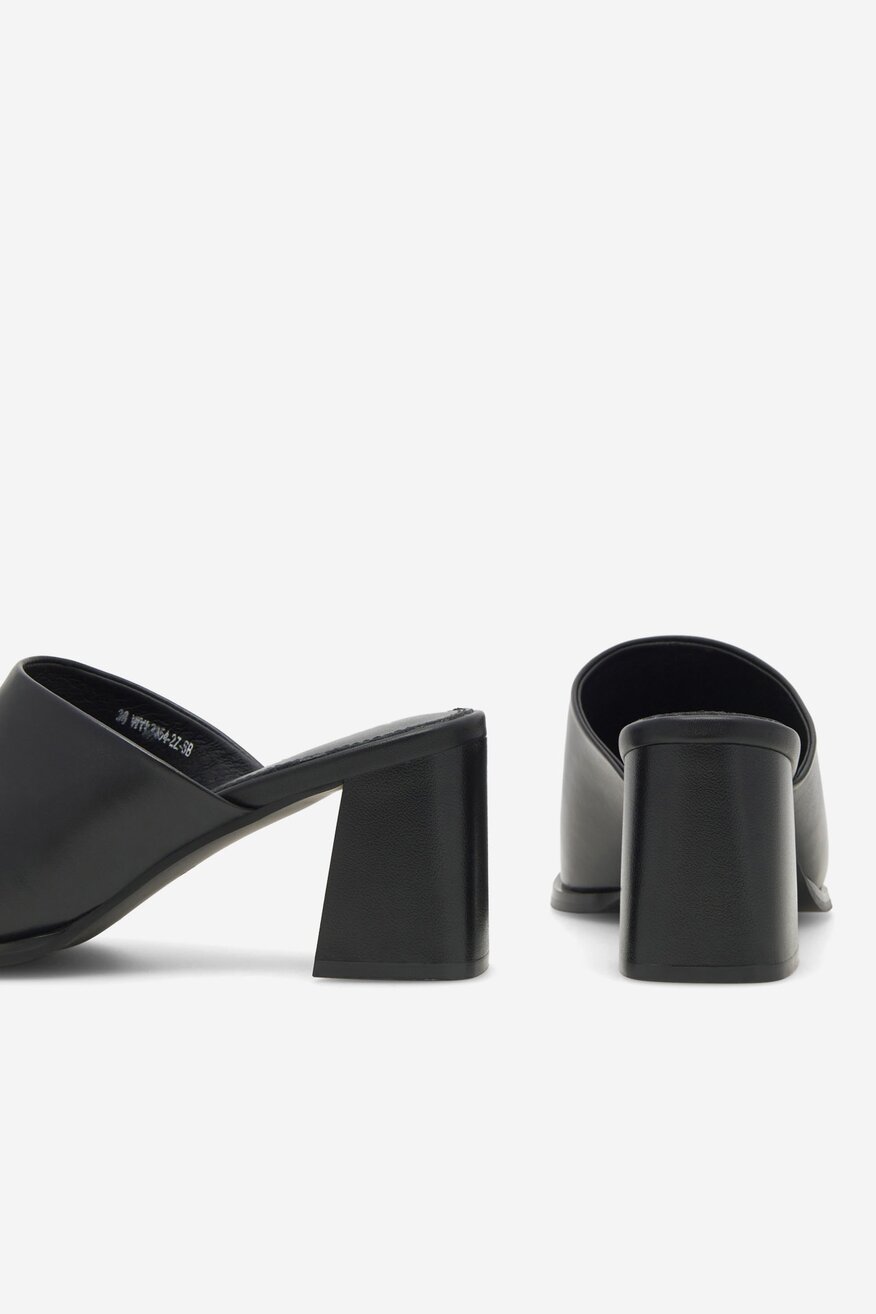 
                Sergio Bardi - Skórzane klapki - 5905588328377