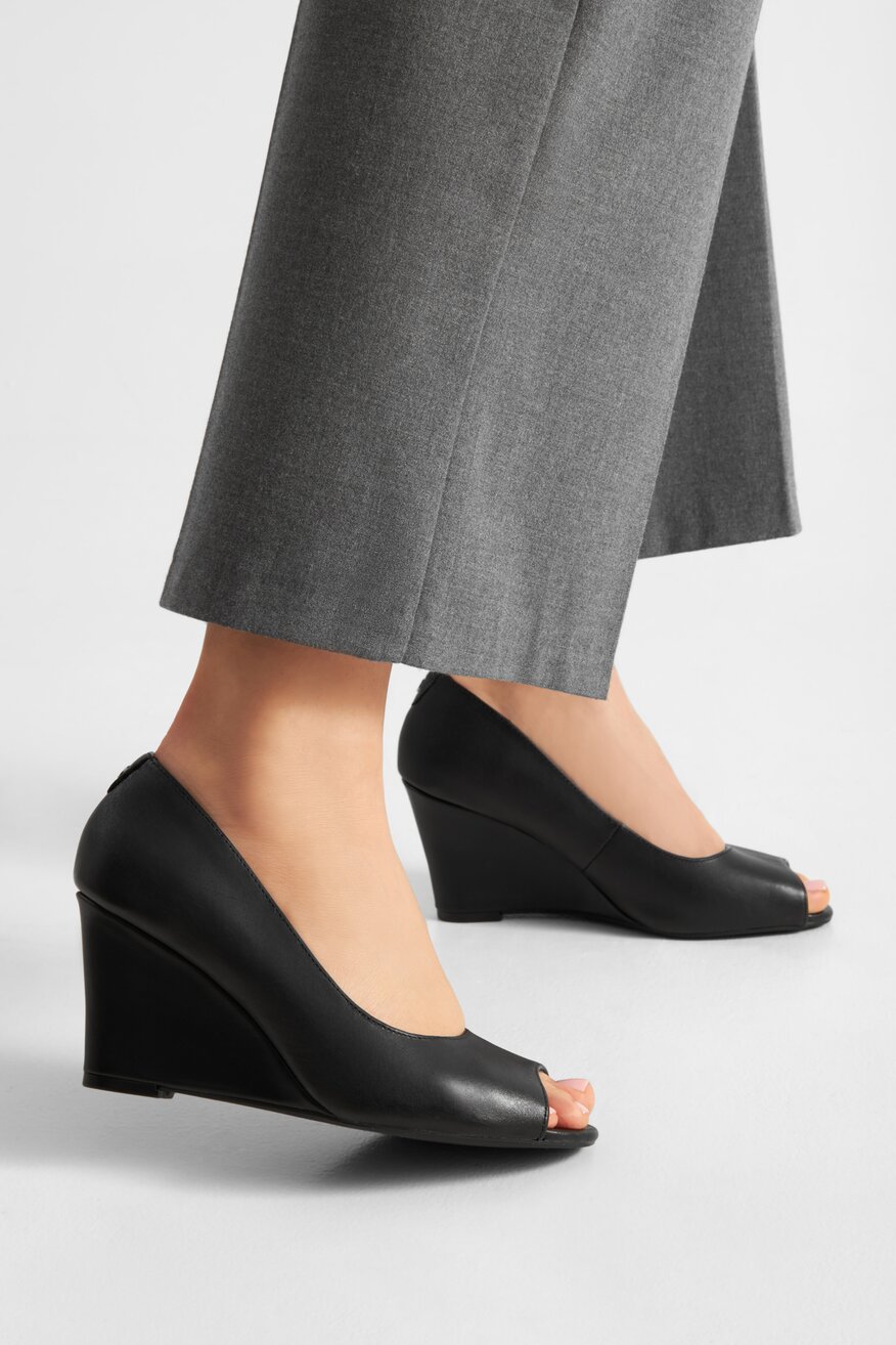 Lasocki - Skórzane czółenka czarne - 5904862498850