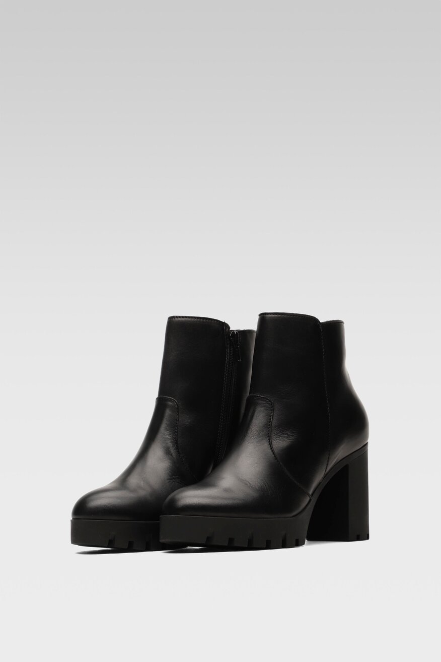 
                Lasocki - Skórzane botki na obcasie - 5903698911601