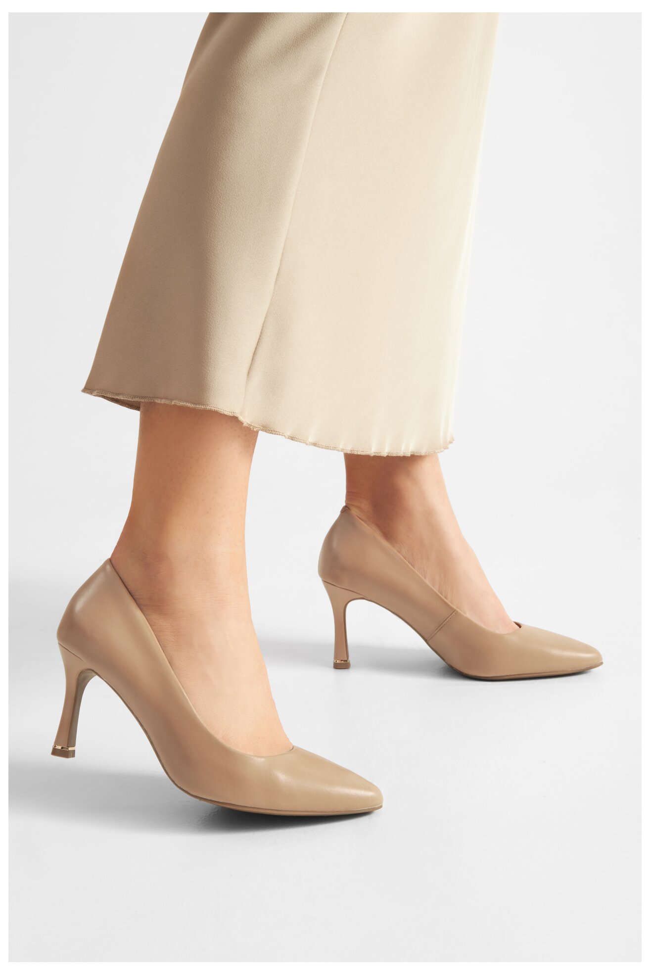 Pantofi cu toc Lasocki WYL3794-1Z BEJ