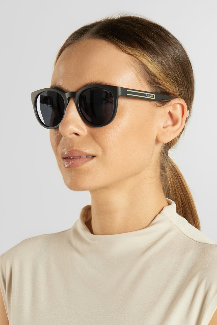 
                Окуляри Унісекс Polaroid ЧОРНИЙ - 5905588897675