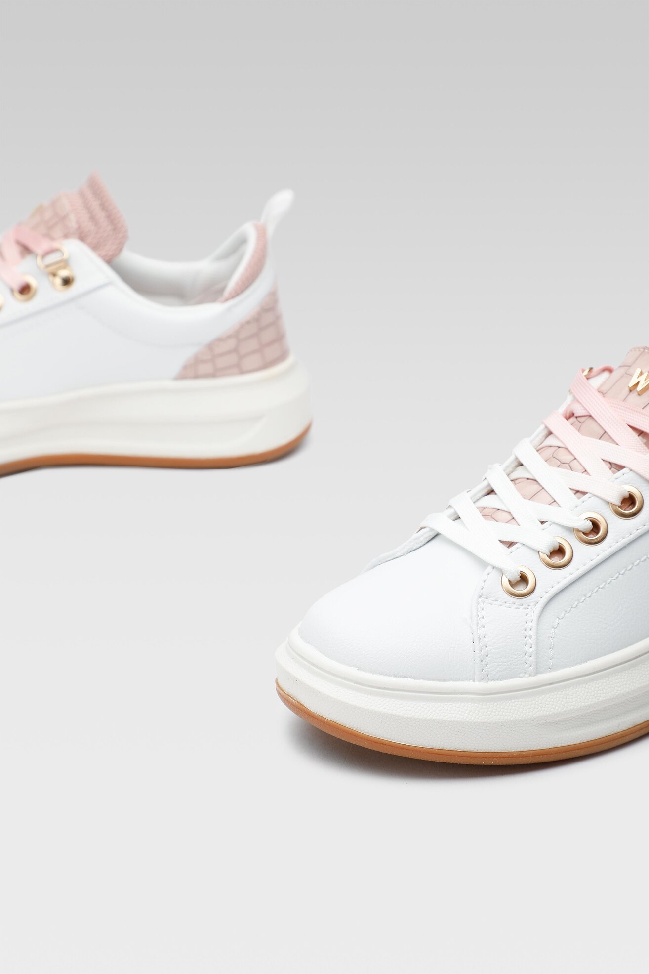 Sneakers Wrangler WL21550A Biały