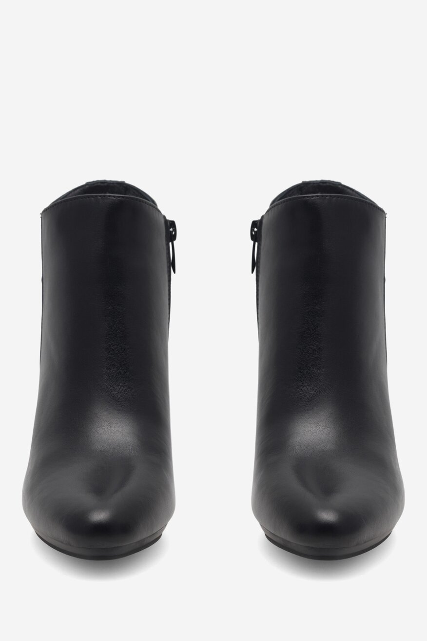 
                Lasocki - Botki skórzane na szpilce - 5905588002291