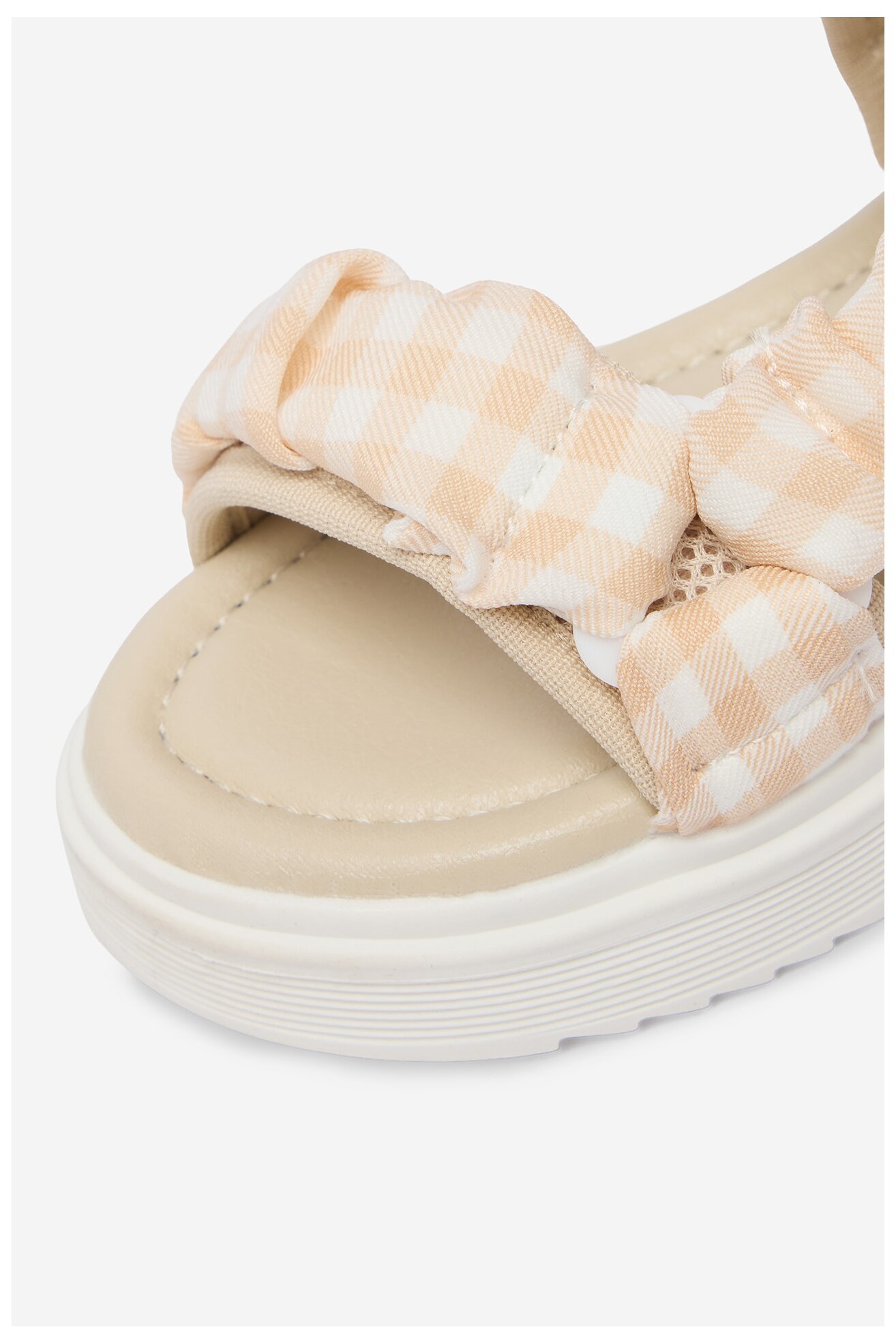 Сандалі DeeZee CEO-CM250823-12 БЕЖЕВИЙ