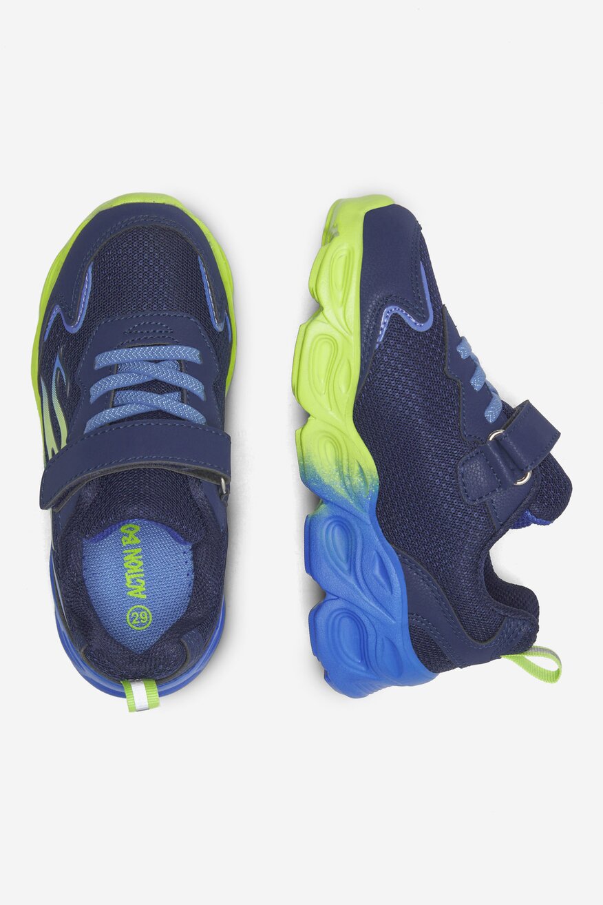 
                Action Boy - Sneakersy z migającymi diodami - 5905588523390