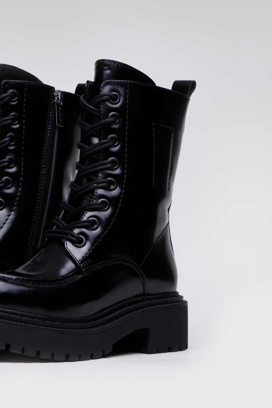 
                Bocanci Badura NEGRU - 5903698953014