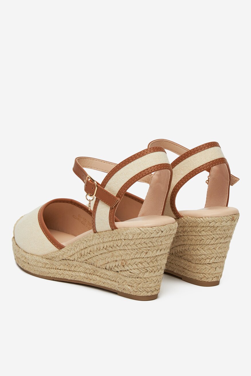 
                DeeZee - Espadryle na koturnie - 5906751130162