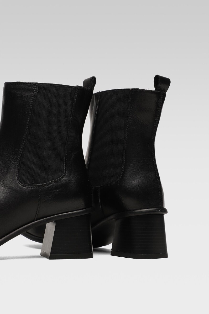 Lasocki - Skórzane botki na obcasie - 5903698911427