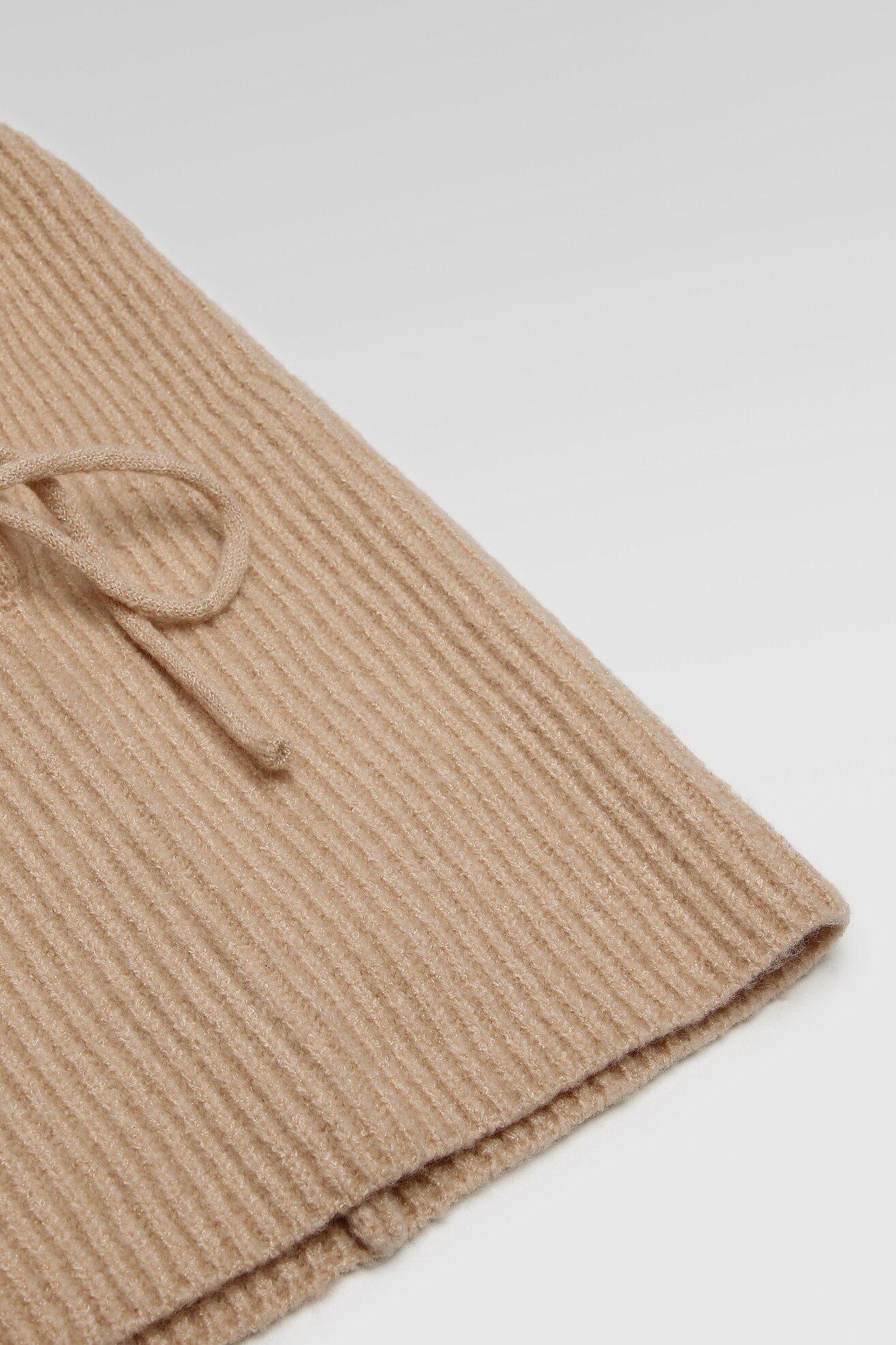 Czapka damska ACCCESSORIES 1W4-027-AW21 Beżowy