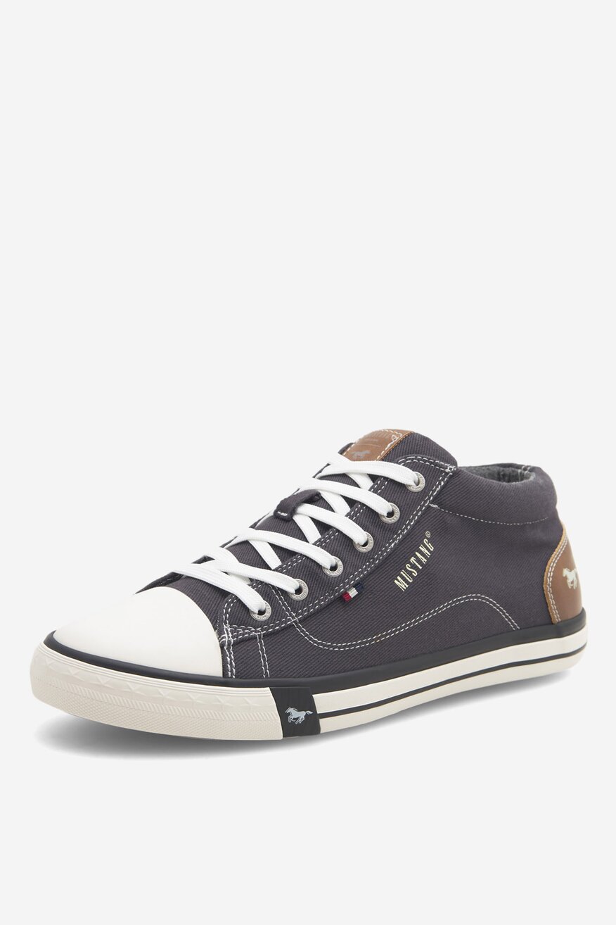 
                Mustang - Trampki - 5905588281924