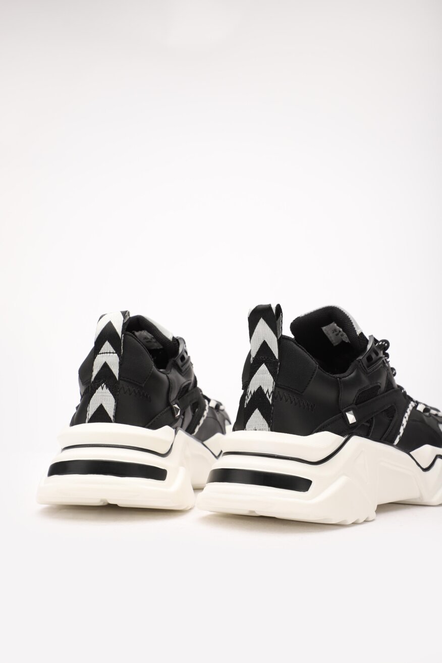 Jenny Fairy - Sneakersy typu ugly shoes czarne - 5903698285931