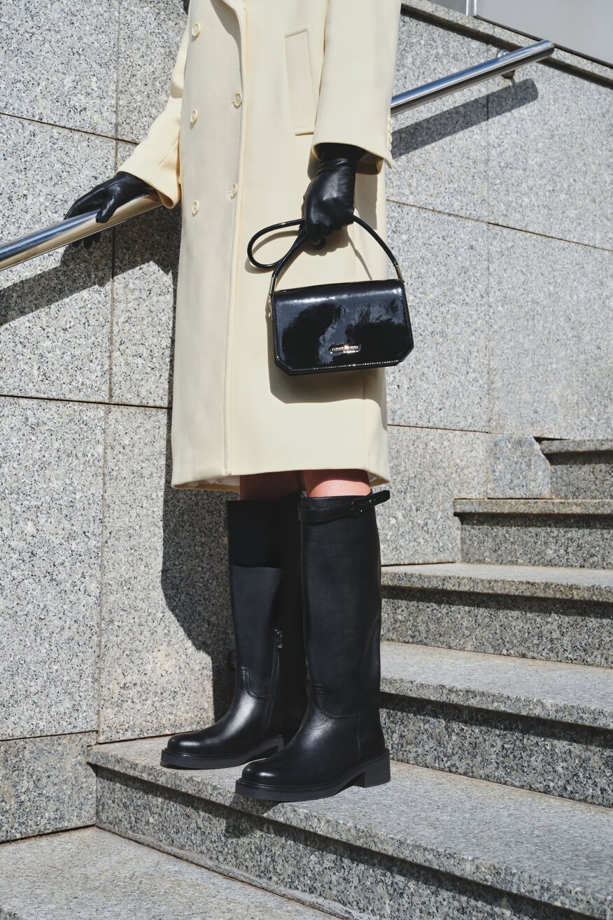 
                Gino Rossi - Torebka skórzana czarna - 5904248078997