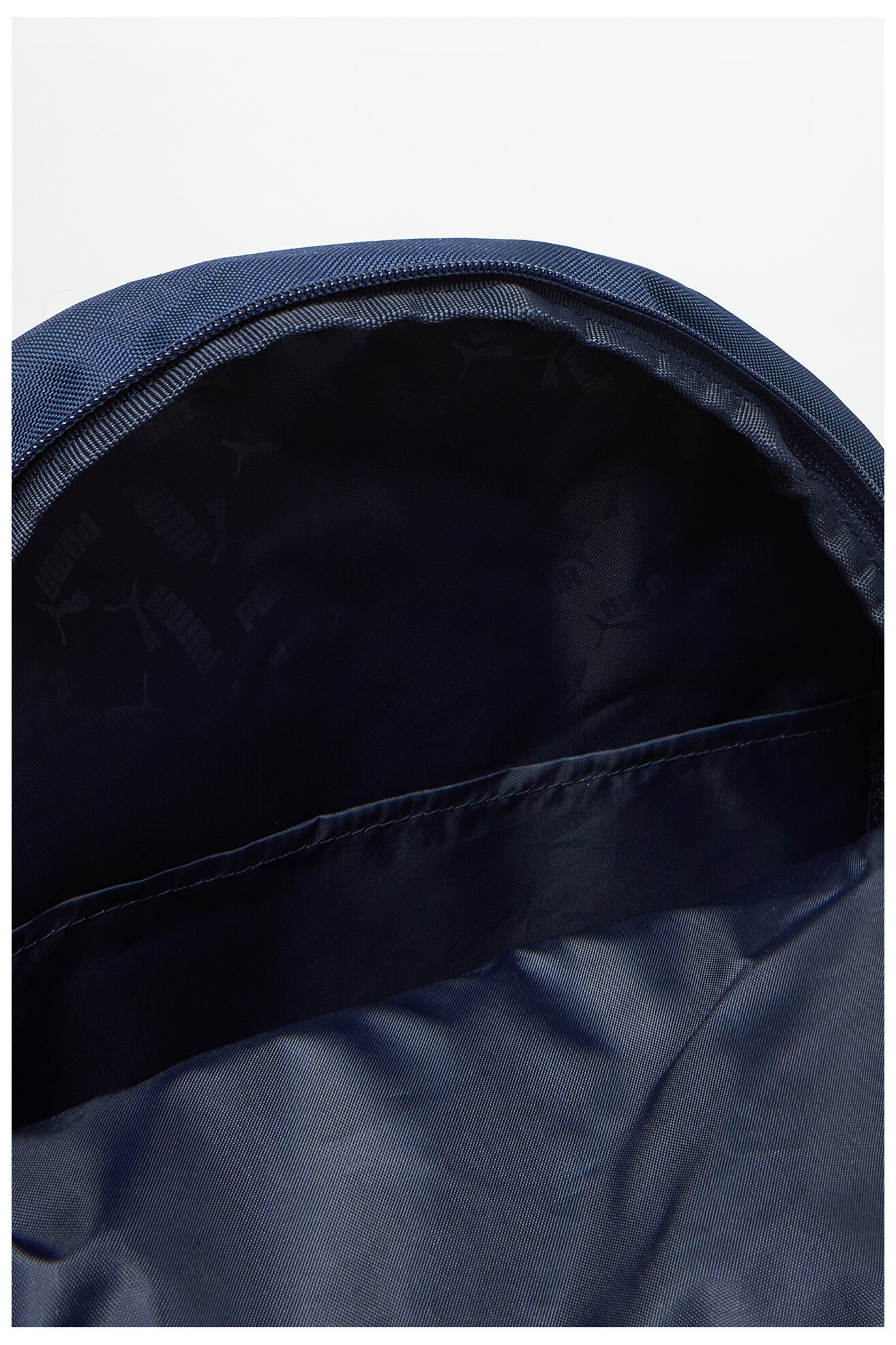 Hátizsák Puma BUZZ BACKPACK 9115303 SÖTÉTKÉK