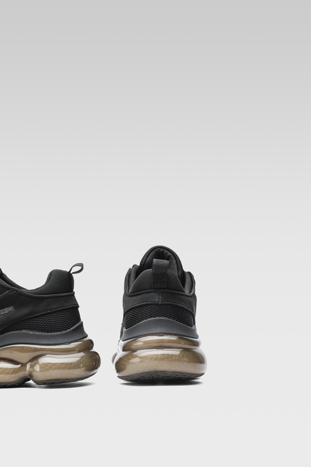 Obuwie sportowe Togoshi MP-S22R315A-1 Czarny