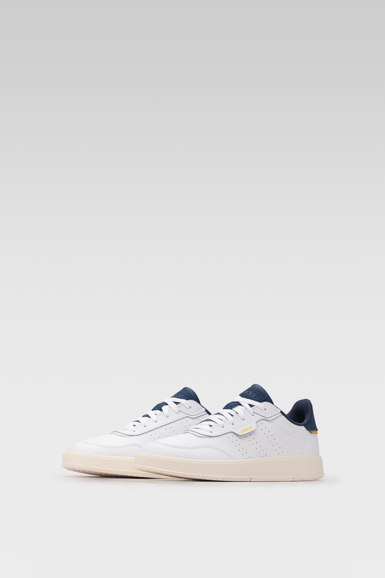 Obuwie sportowe adidas COURTROOK FZ2950 Biały