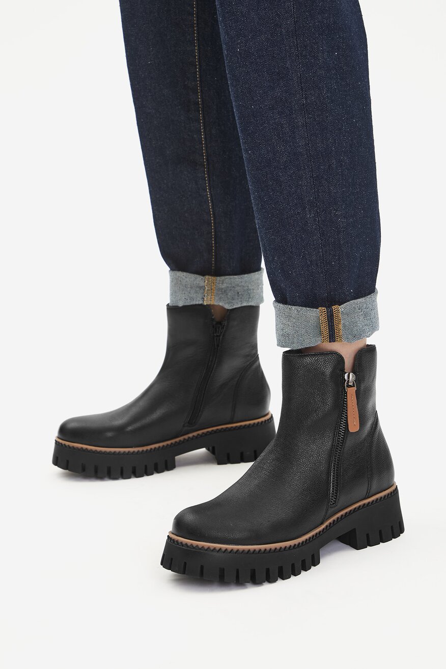 
                Боти Lasocki ЧЕРЕН - 5906751326633