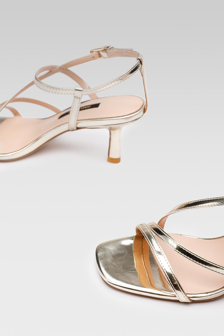 
                Gino Rossi - Skórzane sandały metaliczne - 5904248558499