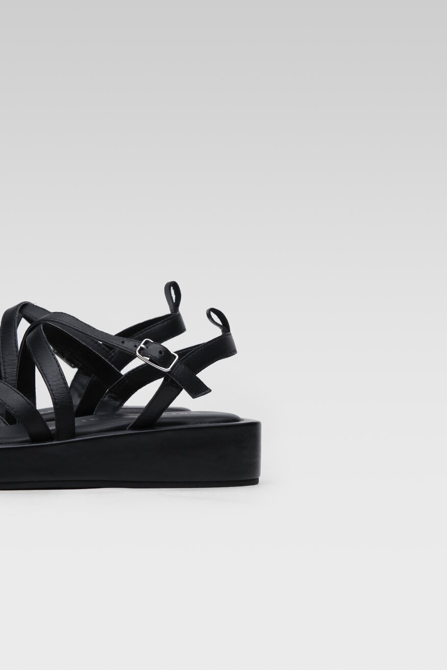 
                Сандалі Sergio Bardi ЧОРНИЙ - 5904862756615