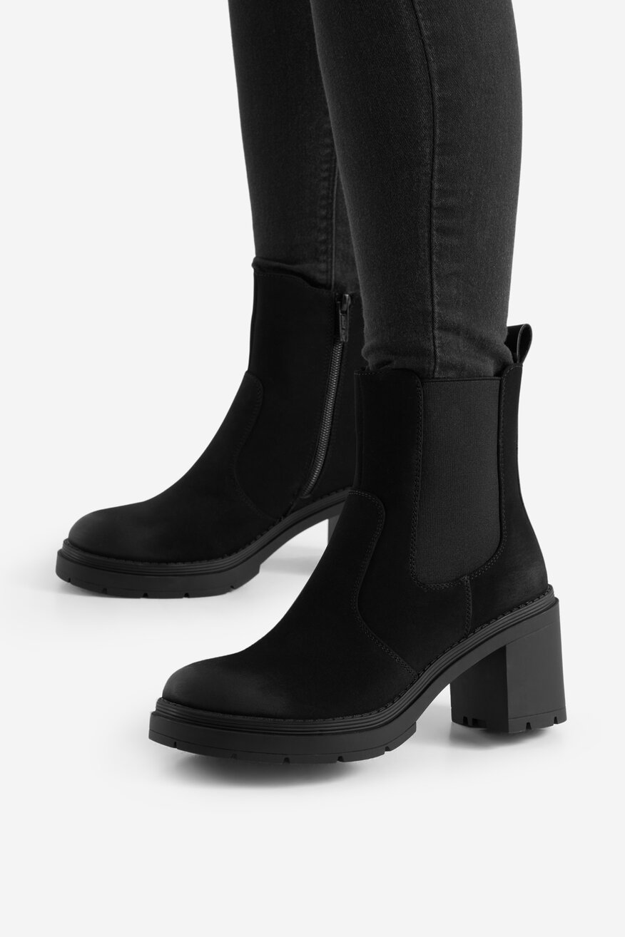 
                Kratke čizme Jenny Fairy CRNA - 5905588845676