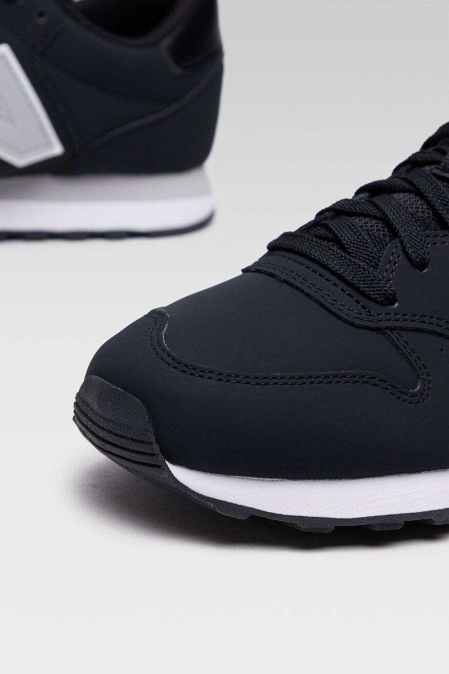 New Balance - Obuwie sportowe czarne sznurowane - 5903698850153