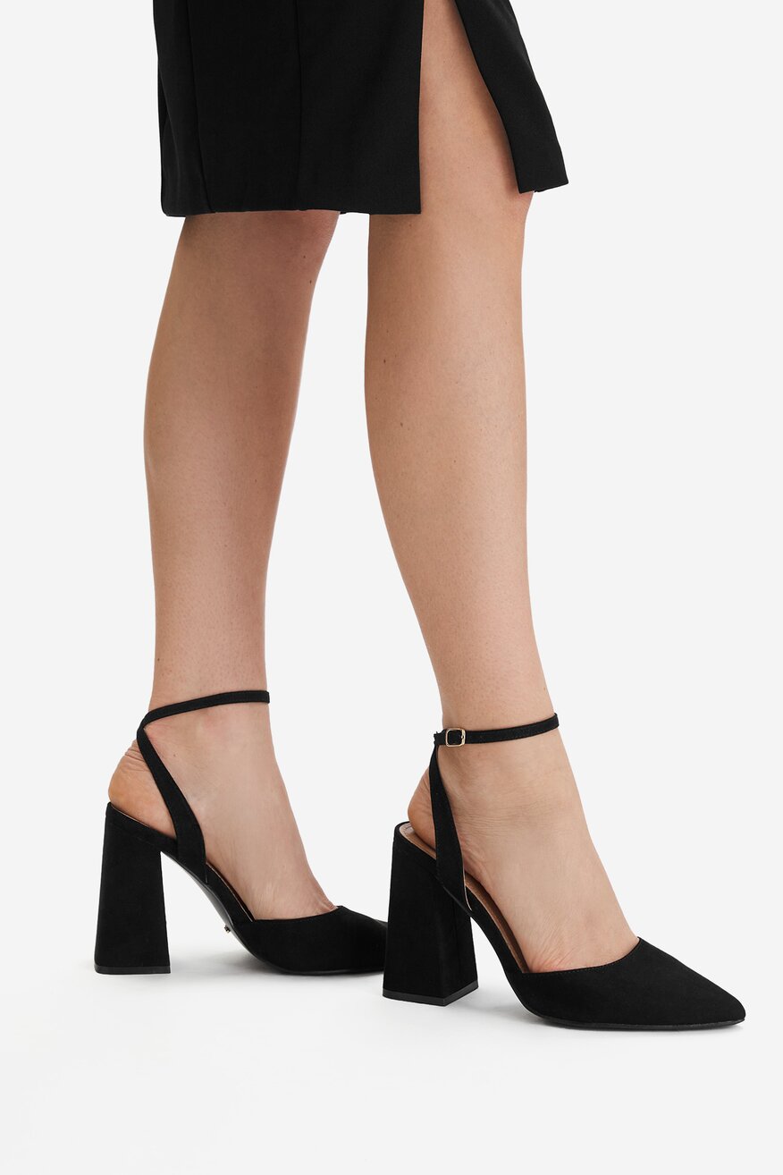 
                DeeZee - Czółenka na słupku - 5906751714560