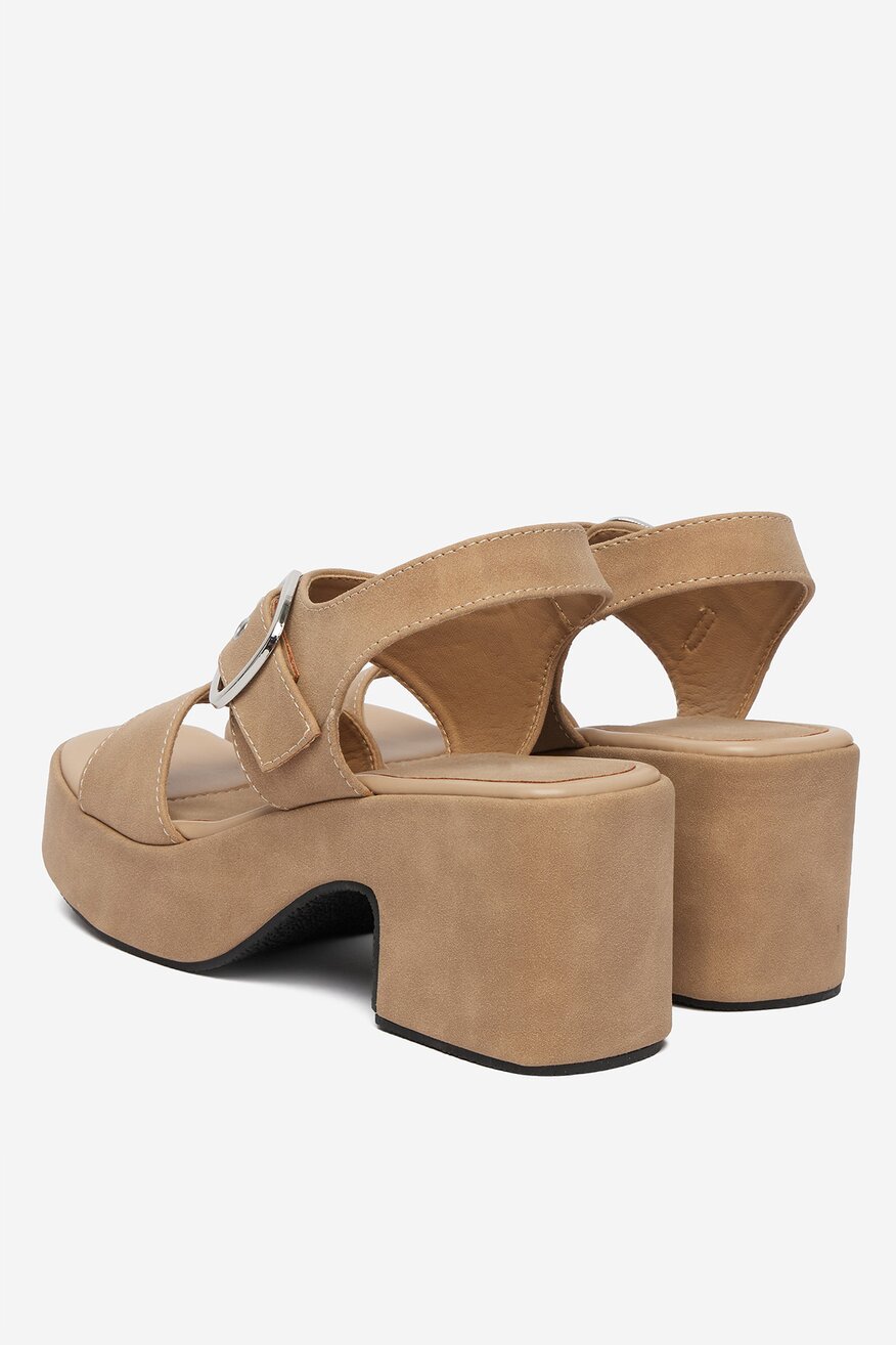 
                Сандали DeeZee БЕЖОВ - 5906751914434