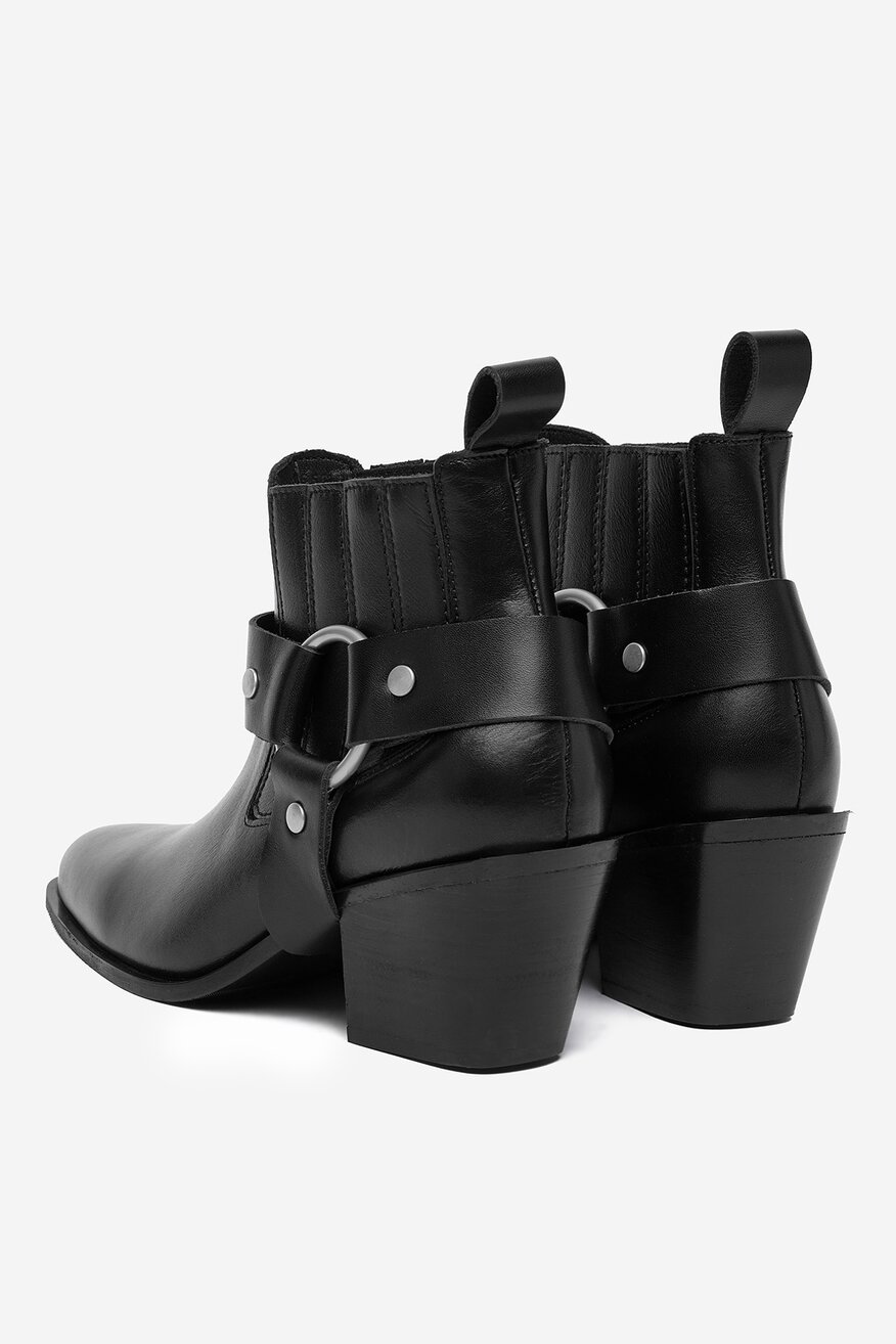 
                Bokacsizma Badura FEKETE - 5906751387610