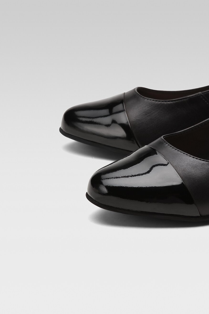 
                Lasocki - Czółenka skórzane na słupku - 5904862625935