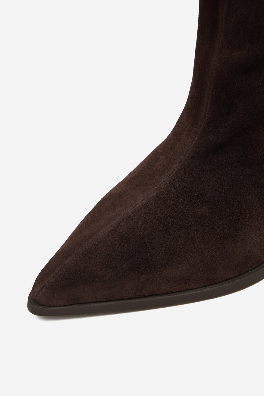 
                Csizma Gino Rossi BARNA - 5906751418680