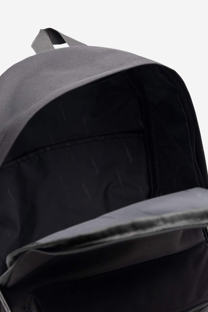 
                Hátizsák Sprandi FEKETE - 5905588725589