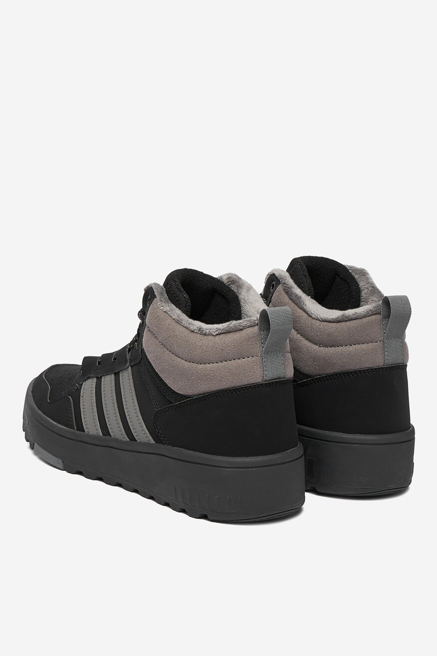 
                Спортни обувки adidas ЧЕРЕН - 5906751216910