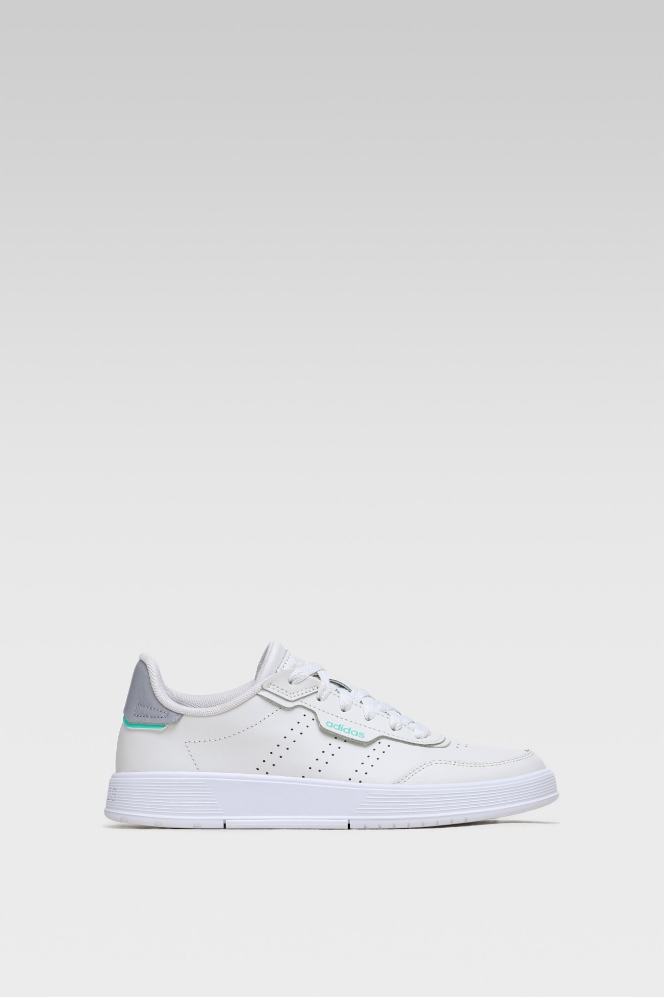 Obuwie sportowe adidas COURTROOK FZ2952 Biały