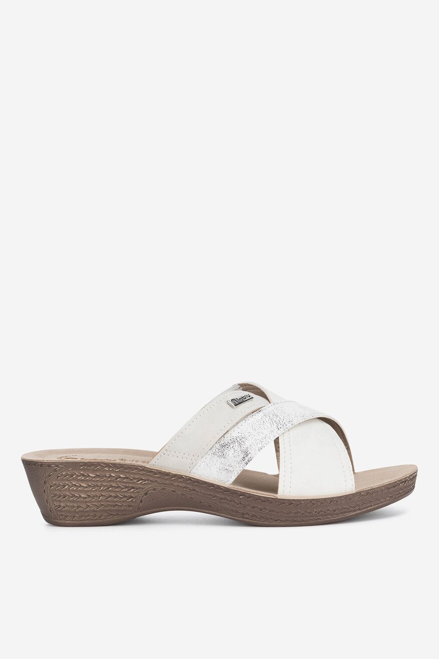 Inblu - Klapki na koturnie - 5905588535621