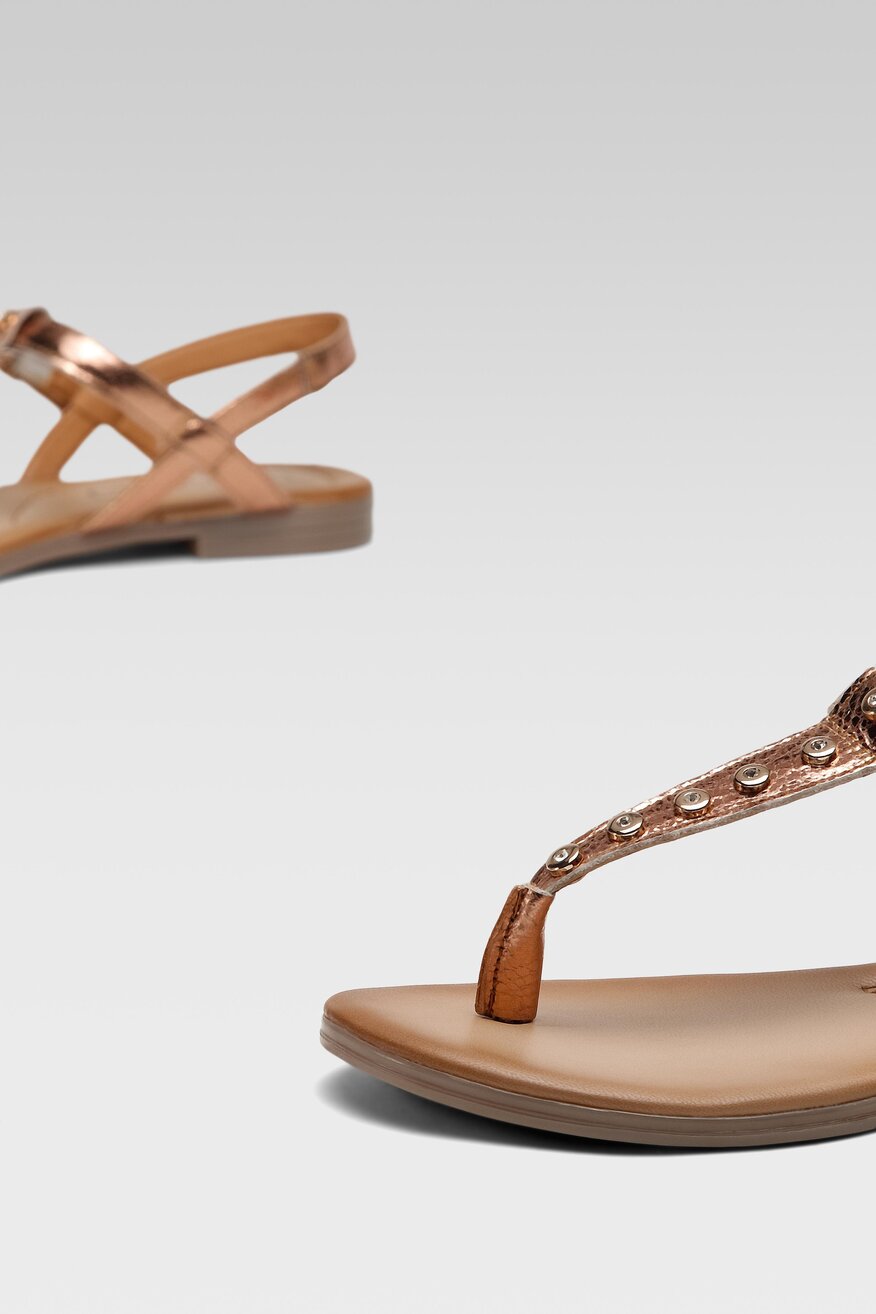 
                Lasocki - Skórzane sandały z aplikacją - 5904248696511