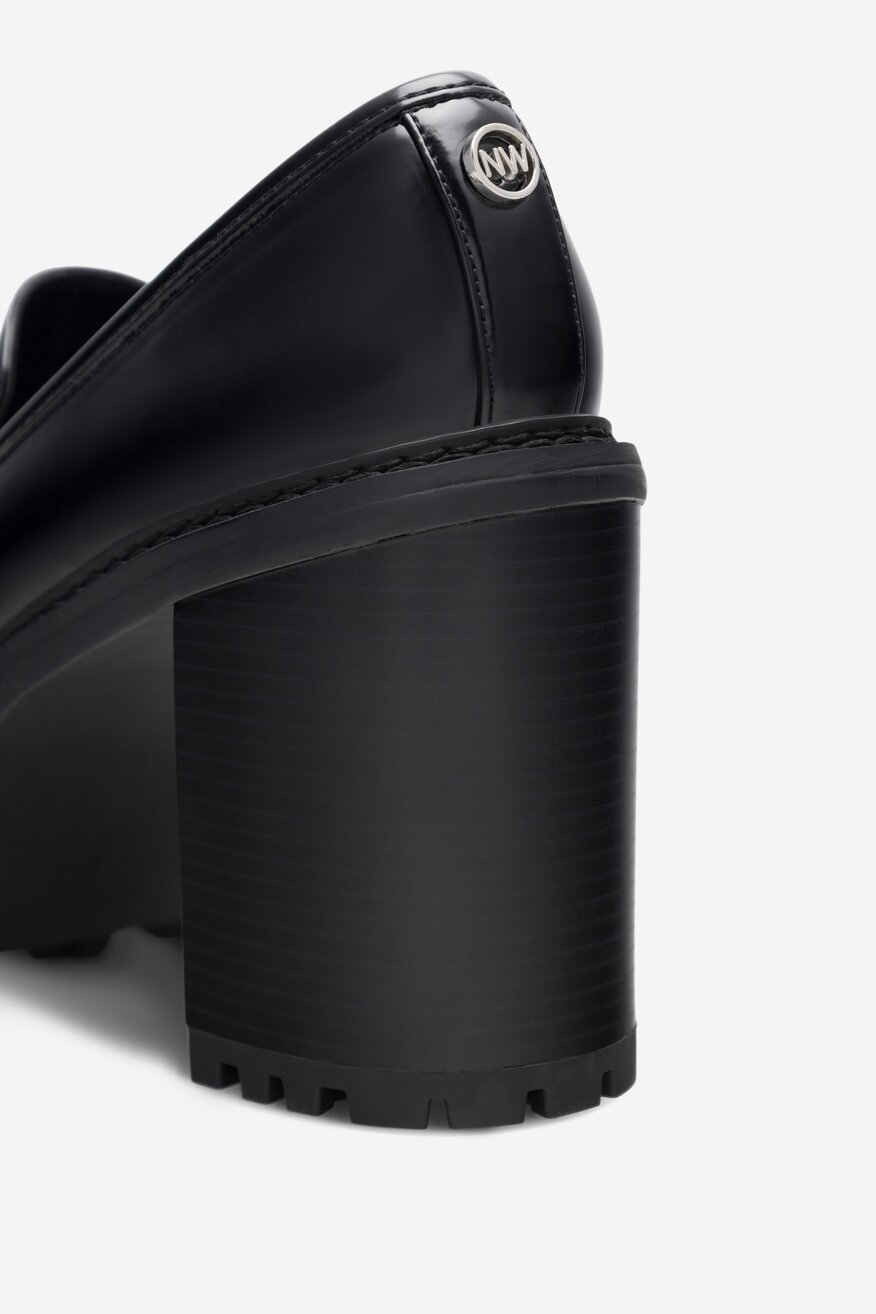 
                Напівчеревик NINE WEST ЧОРНИЙ - 5905588184676