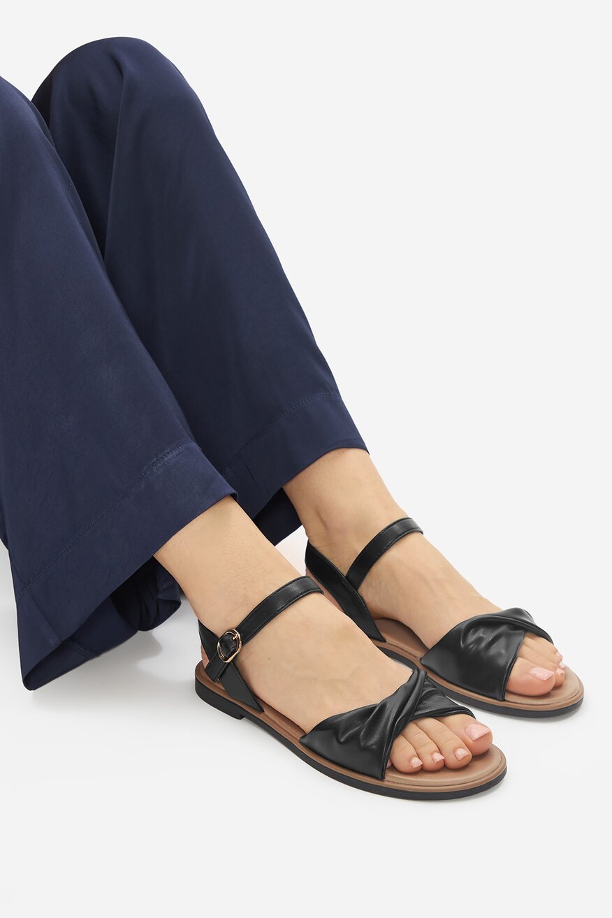 chika Sandały Jenny Fairy CHIKA WS250723-1 Czarny - CCC.eu