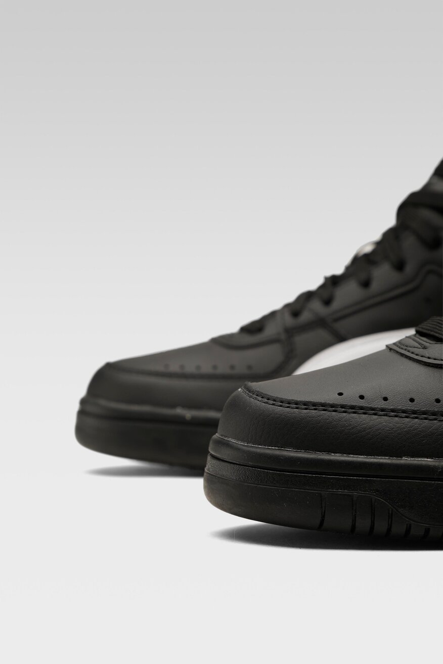 
                Puma - Obuwie sportowe czarne sznurowane - 5903698808710