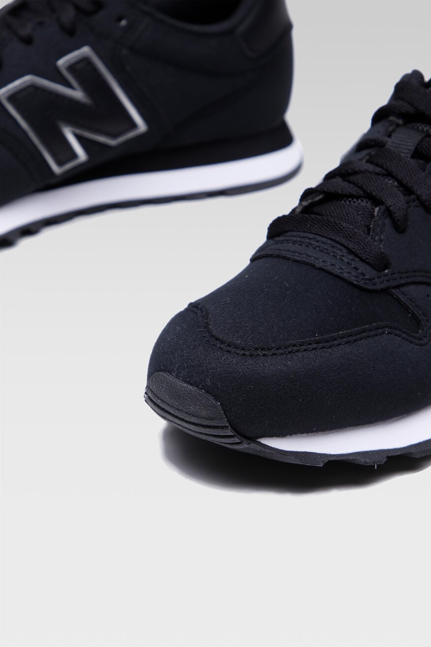 
                New Balance - Obuwie sportowe czarne sznurowane - 5903698812427