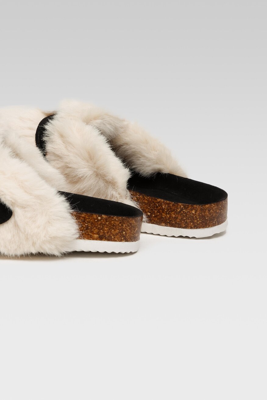 
                Home&Relax - Kapcie ocieplane - 5904248837846