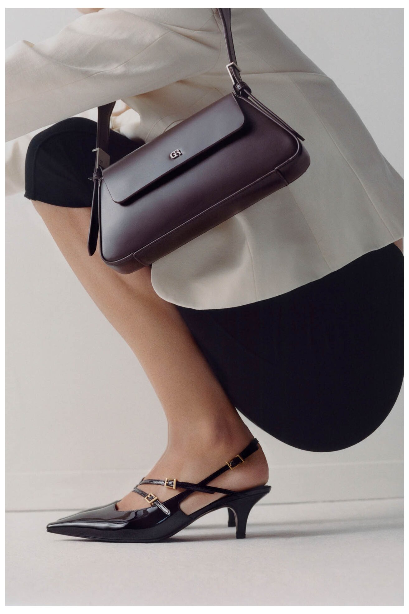 Елегантни обувки Gino Rossi RAFA-116131 ЧЕРЕН