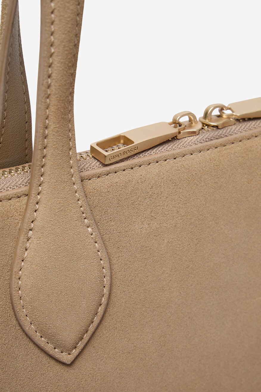 
                Дамска чанта Gino Rossi БЕЖОВ - 5906751969410