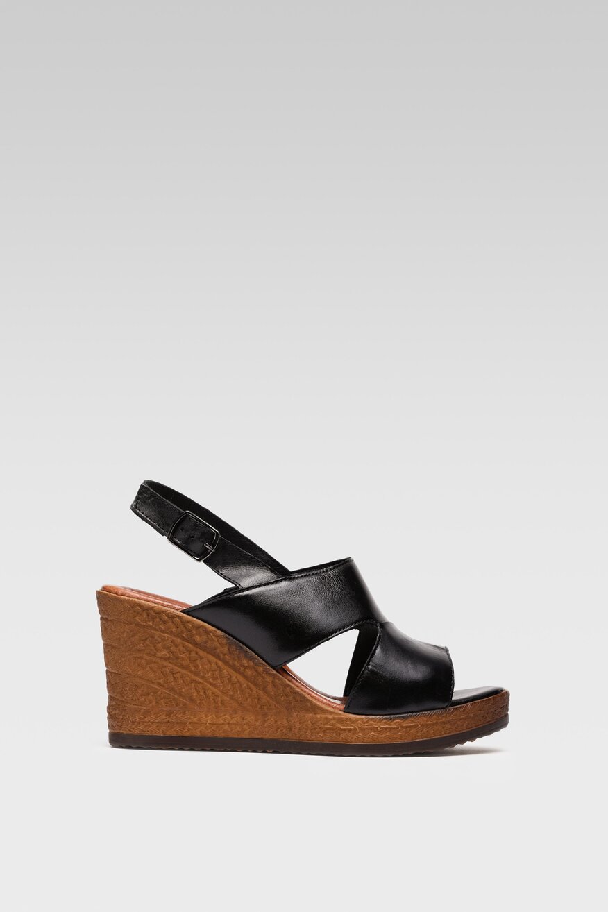 Lasocki - Skórzane sandały czarne - 5904248376260